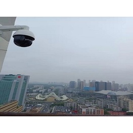 光谷廣場(chǎng)戶外球機(jī)安裝案例